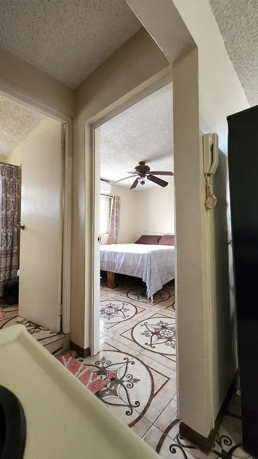 Oaklands Oasis Apartment Kingston 0*,